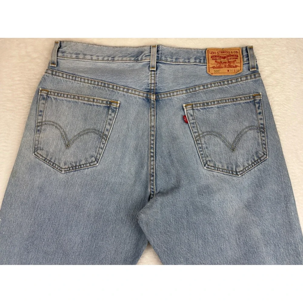 Levi's 505 Men's 36x32 Vintage **Tag Verified w/pics** jeans Light Blue Denim